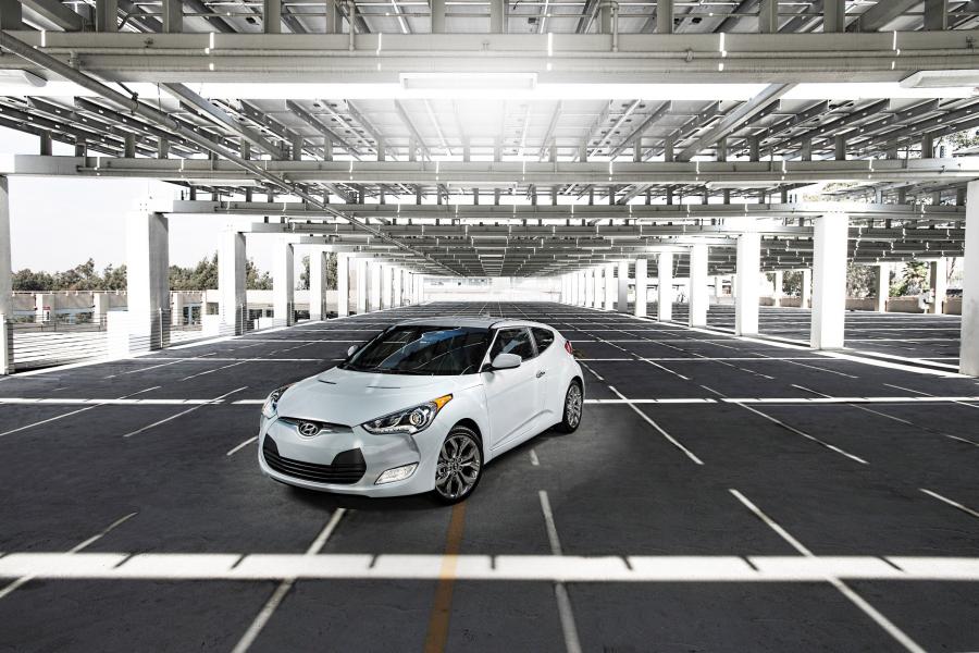  Hyundai Veloster Re-Flex 2014 года  (фото 2 из 22)